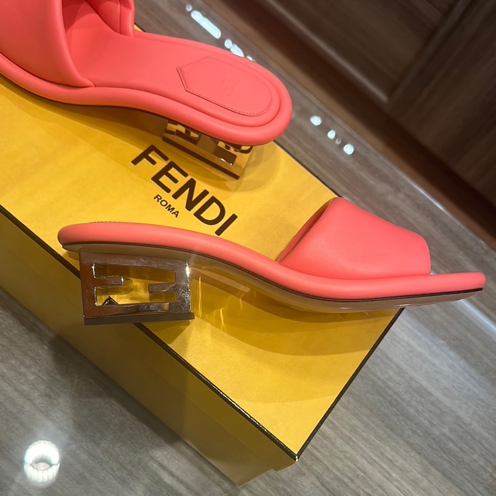 Fendi Women's Pink Slide Sandals